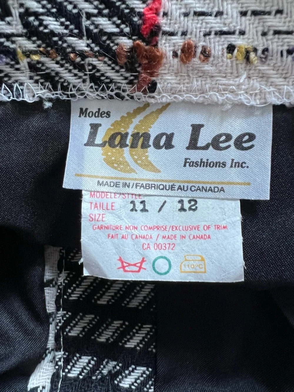Lanna Lee Classic Black and Cream Plaid Button-Front Midi Skirt size 11/12 - Picture 2 of 6